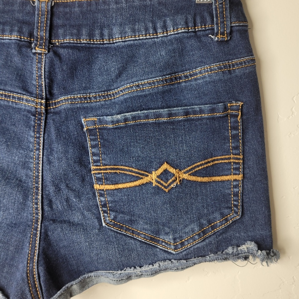 Mudd Dark Wash FLX Stretch Denim Shorts - Picture 3 of 6
